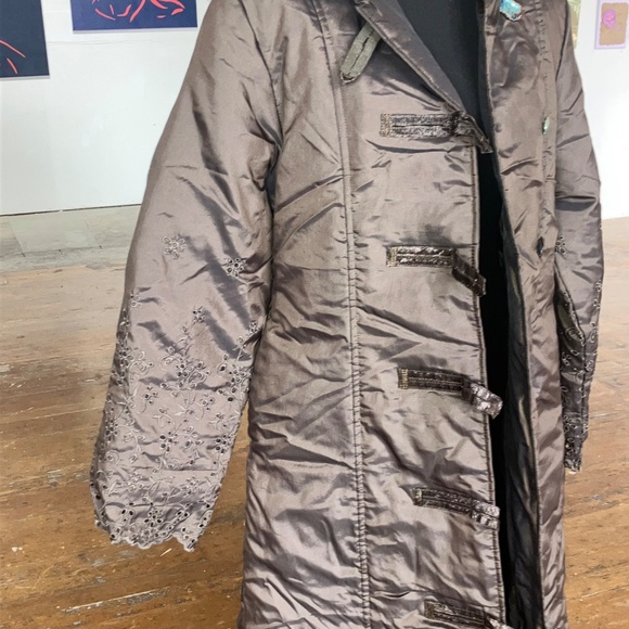 Vintage Expresso Brown Eyelet detailed coat - Picture 5 of 14